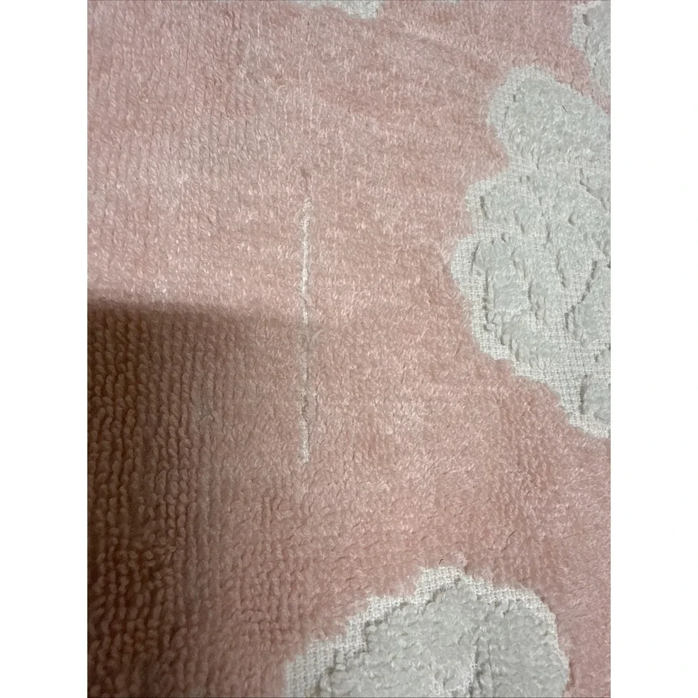 VTG Bath Towel Pink & White Floral Reversible with Fringe Martex 26x16